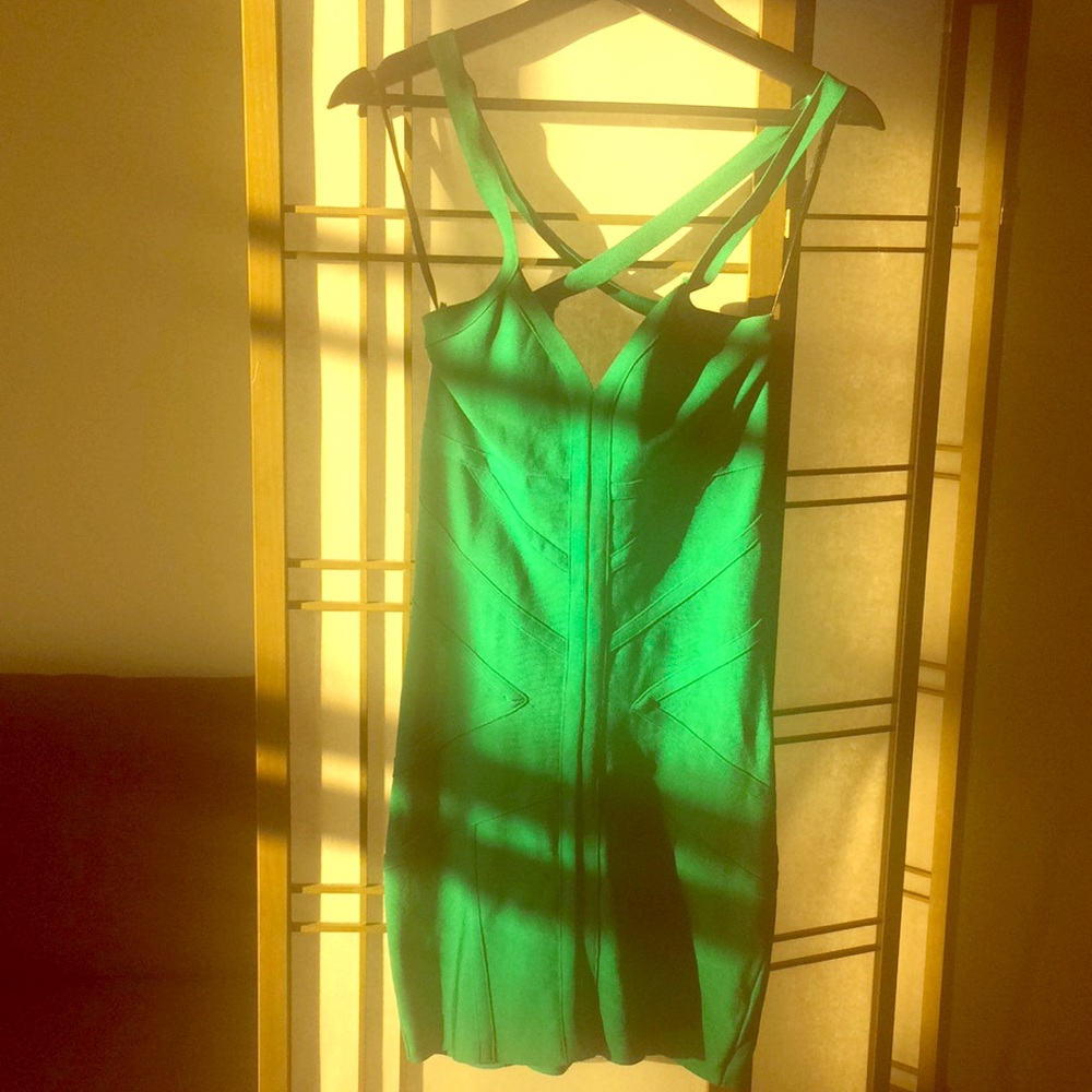 Bebe Green bandage  dress